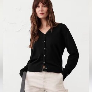 Banana Republic Factory Forever V Neck Cardigan - Black - Size XXS
